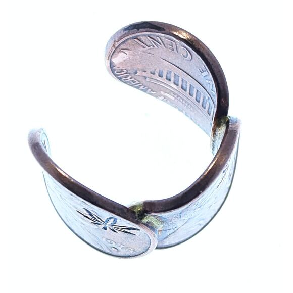 WackyWeed™  Knuckle Buster Adjustable Ring 3 Pennies (Sizes 2.5 - 4) - Picture 2 of 2